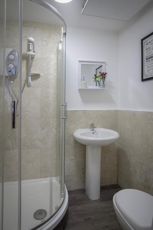 King Sized Luxury - Stylish Studio Flat Μπλάκπουλ Εξωτερικό φωτογραφία