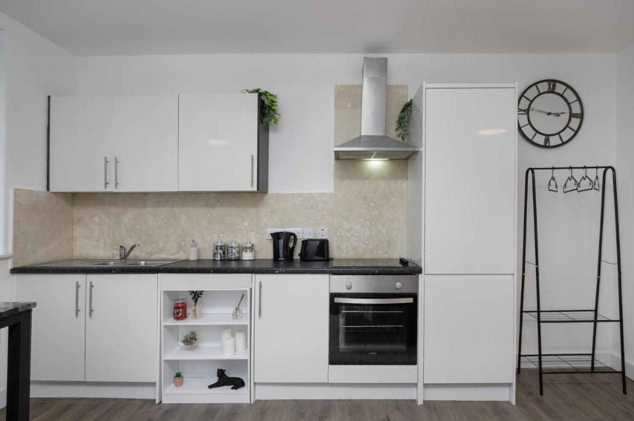 King Sized Luxury - Stylish Studio Flat Μπλάκπουλ Εξωτερικό φωτογραφία